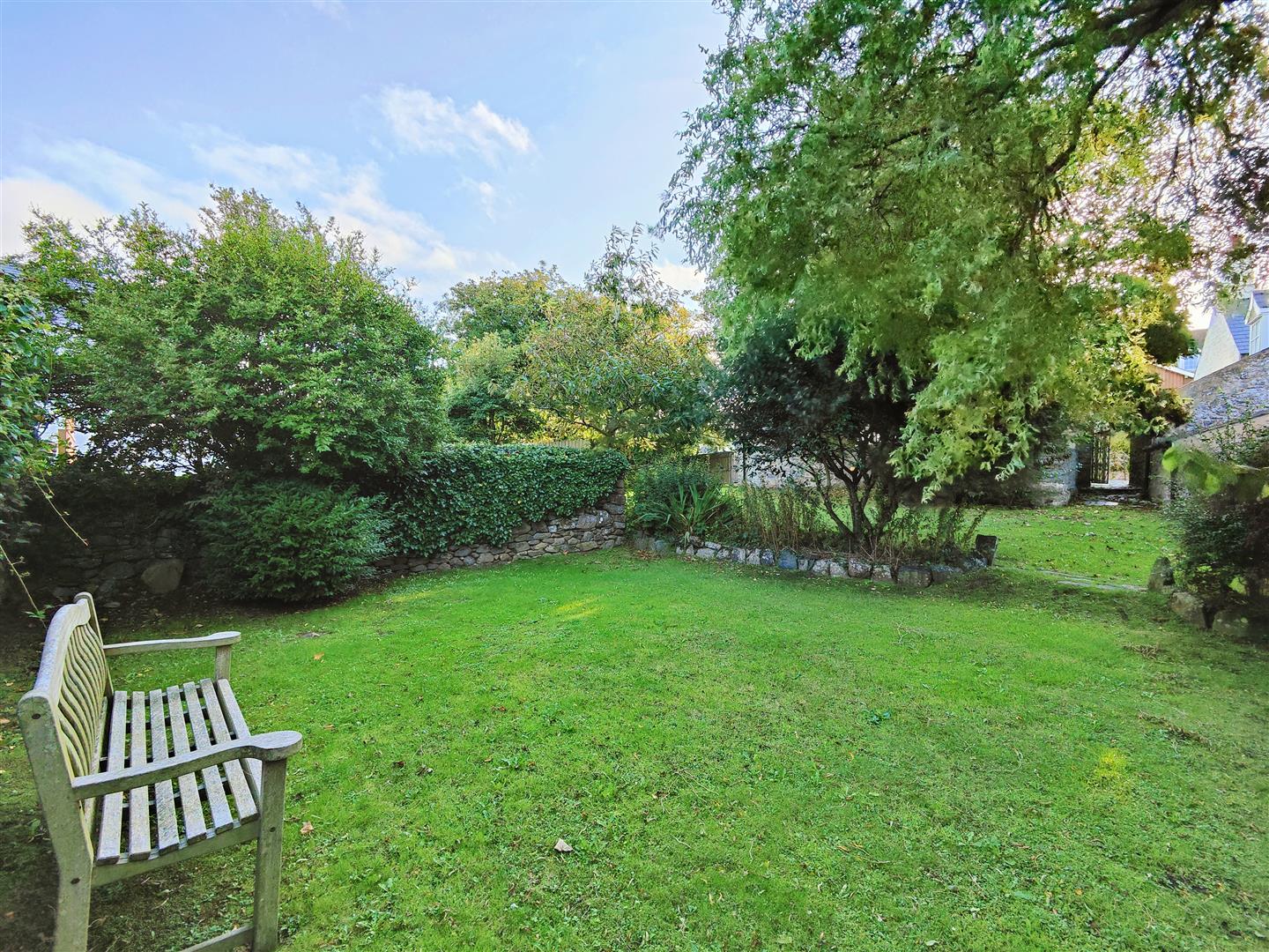 Manor House, 19 High Street, St. Davids, Haverfordwest JJMorris